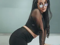 Camila_IRooseのライブXXXチャット