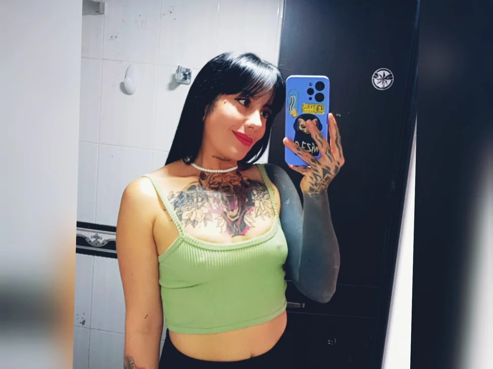 evaa-hall Offline XXX Chat