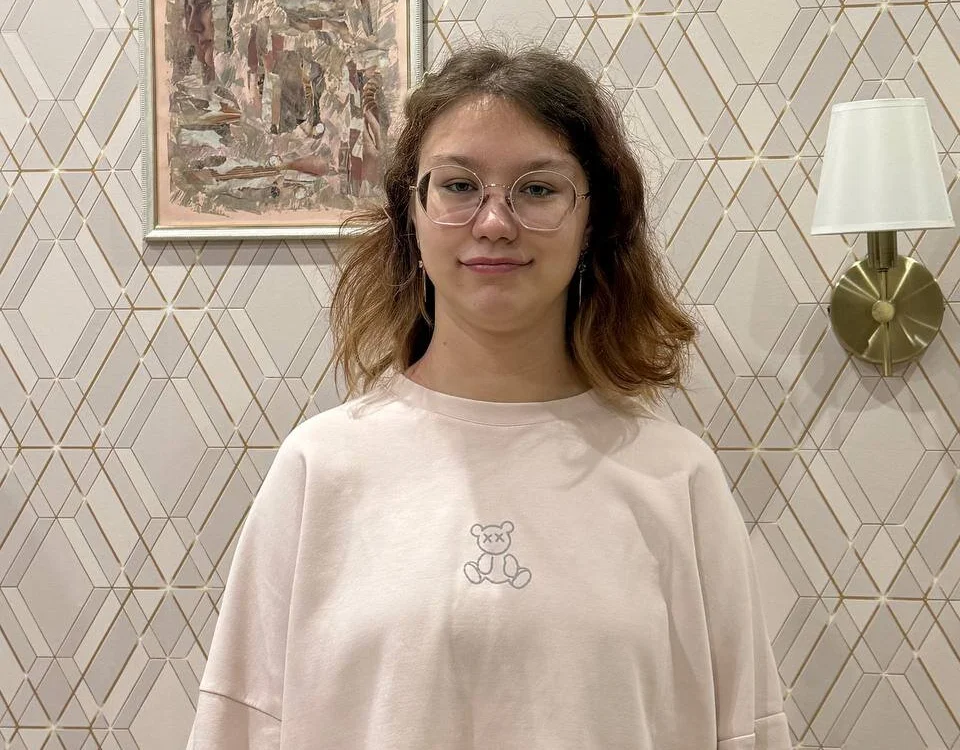 AngelinaLow: офлайн-секс-чат