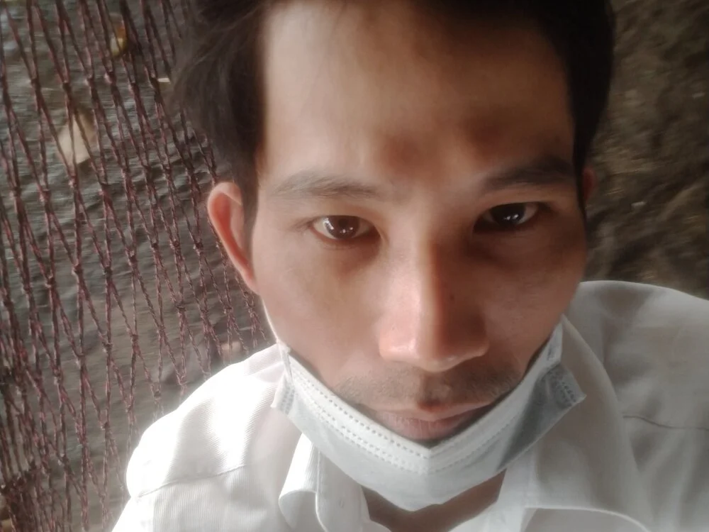 chichvkdam: συνομιλία ΧΧΧ εκτός σύνδεσης