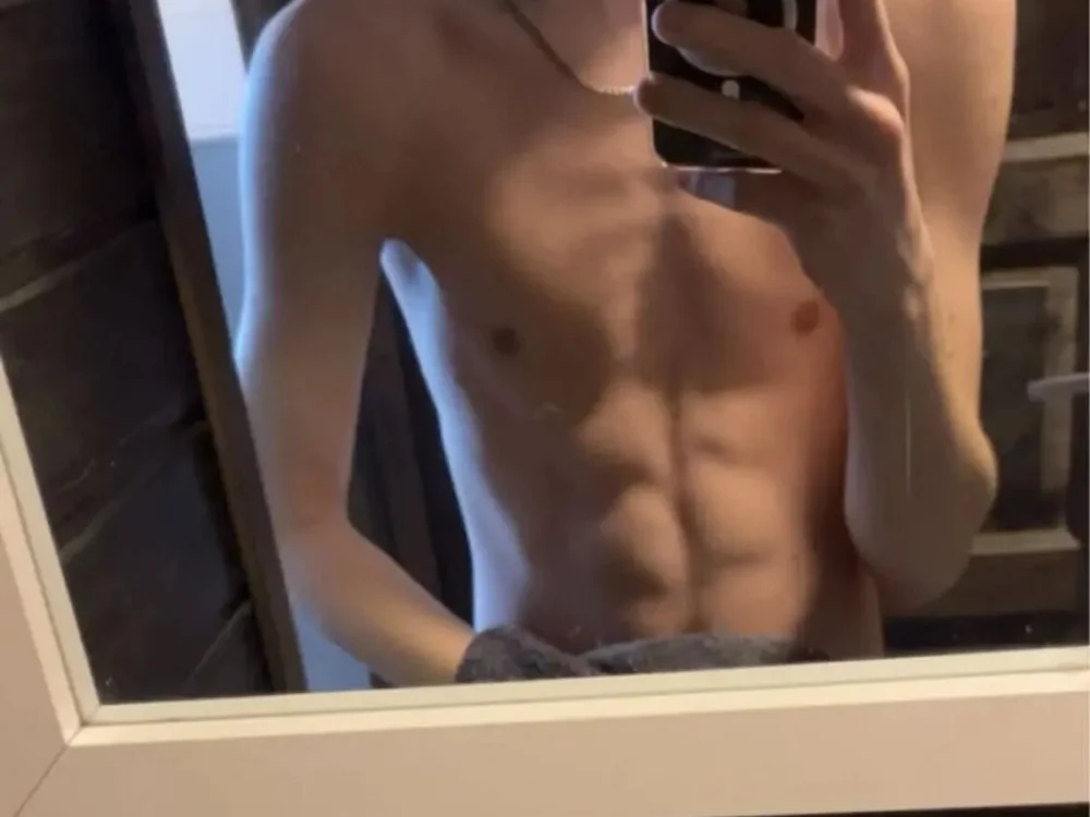 ห้องแชทออฟไลน์ของ Jakeyxx69