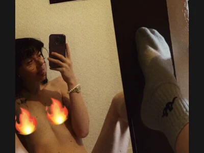 Queenadri Live Cam on StripChat