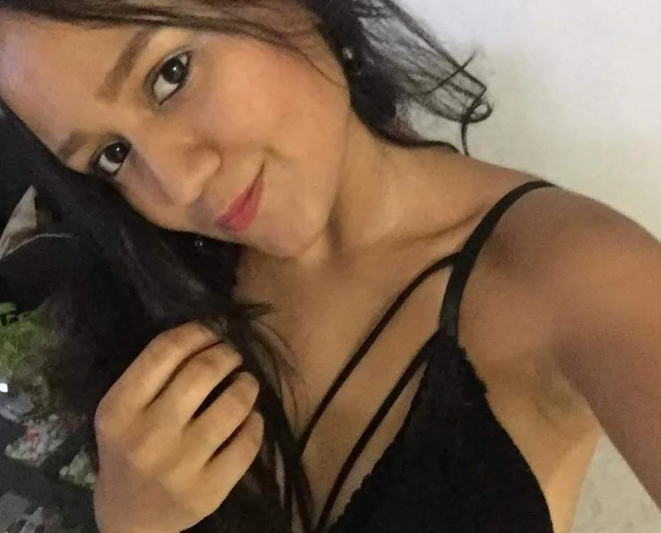 Annie_lovs' Offline XXX Chat