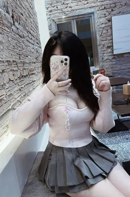 Annasexy_22ju cover photo