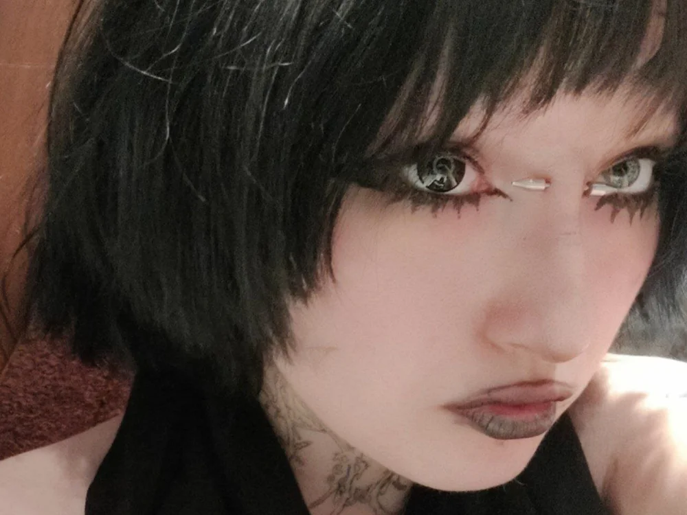 MoonRiddlle's Offline Chat Room