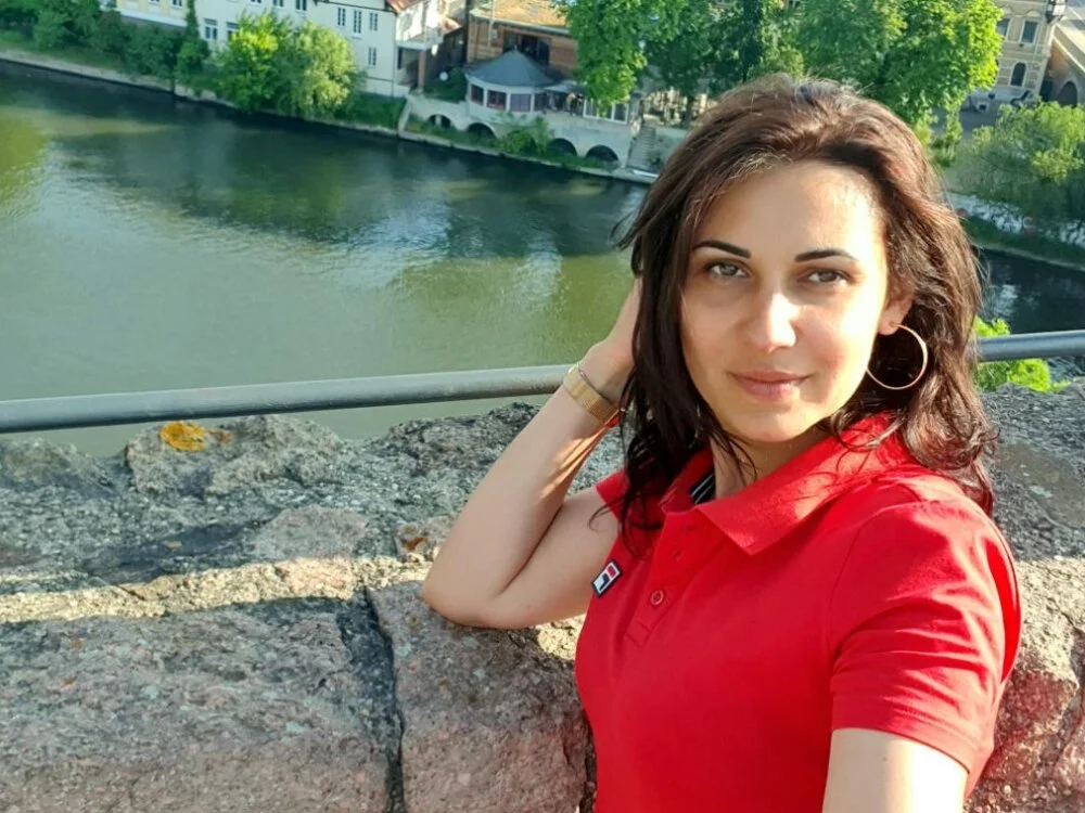 Victoria9536 离线XXX聊天