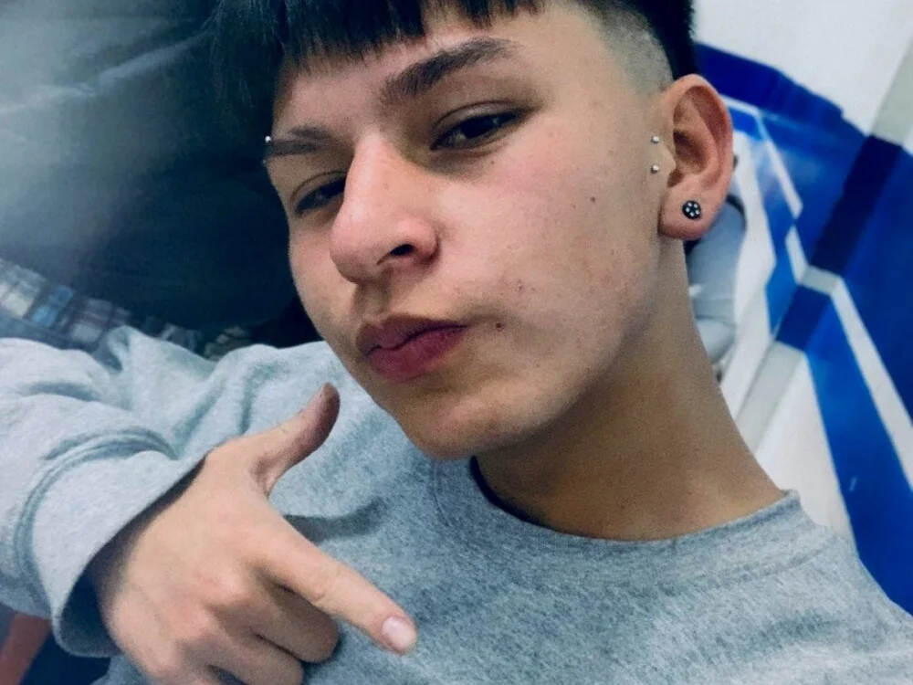 Alexander_Collinss 오프라인 XXX 채팅