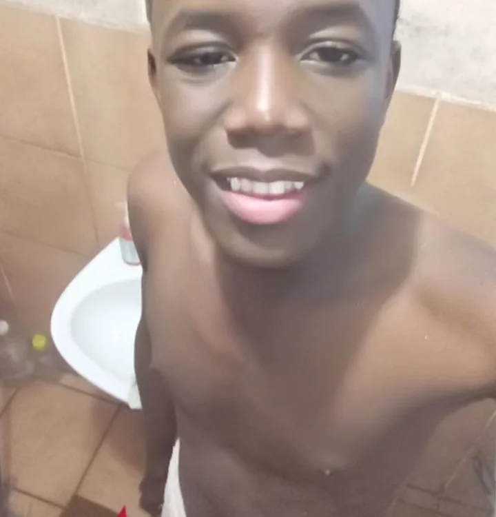 แชท XXX ออฟไลน์ของ Thenextdoorthing2023