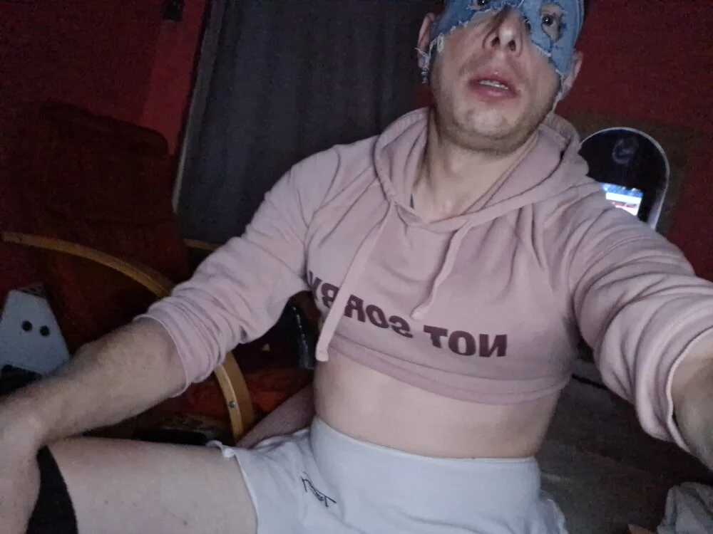 SeksTomek90's Offline XXX Chat