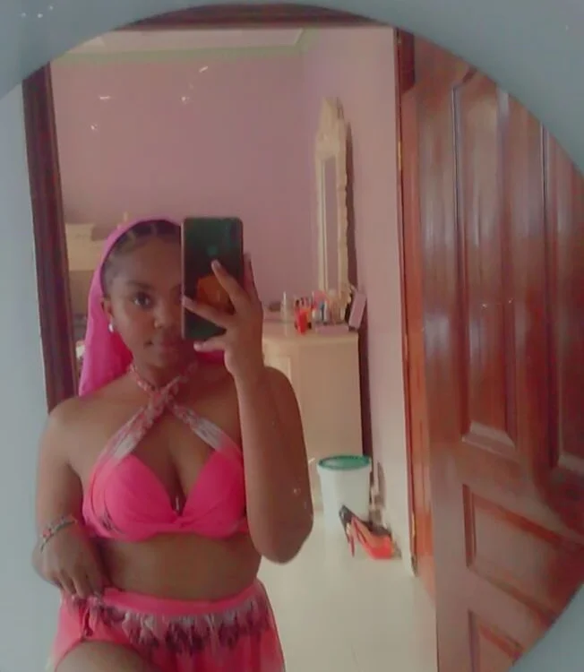 baldsweetkitty's Offline XXX Chat