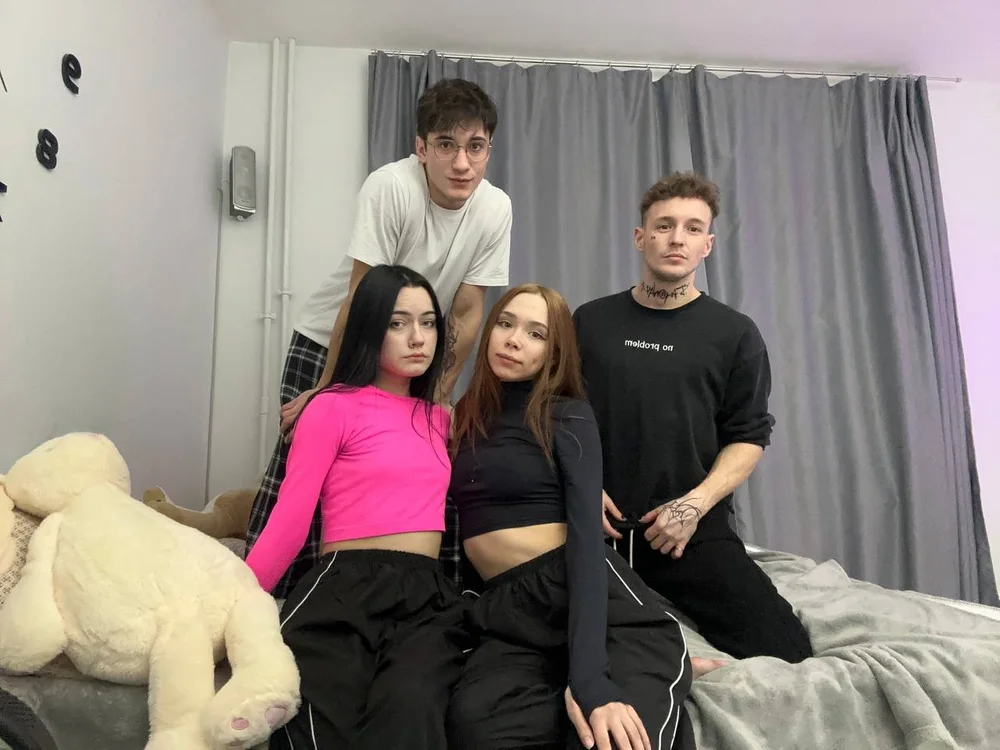 Sakura_sas' Offline XXX Chat