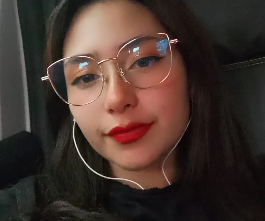 SkylerPink_ offline chatrum