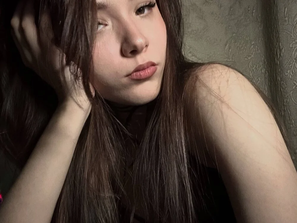 Kimi_Luckman অফলাইন XXX চ্যাট