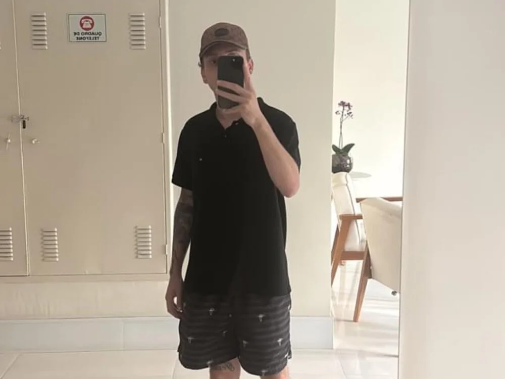 daniellDT Offline XXX-chat