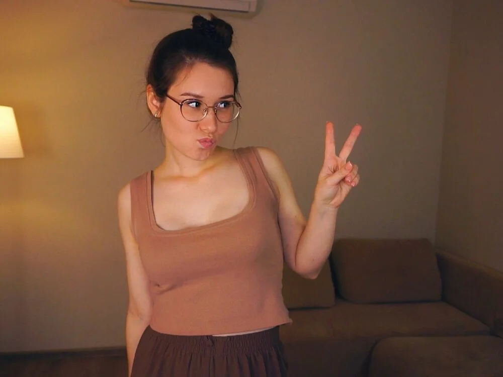 TateBennett's Offline XXX Chat