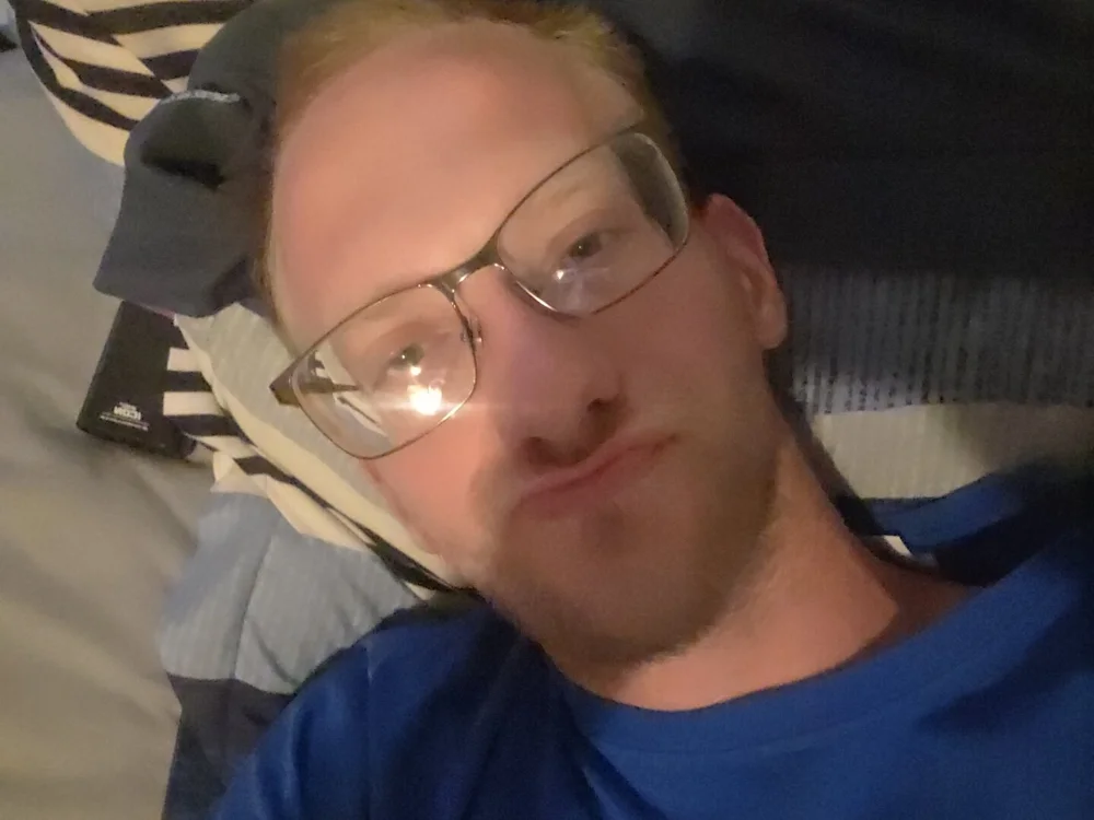 FuckMeHoe69's Offline Chat Room