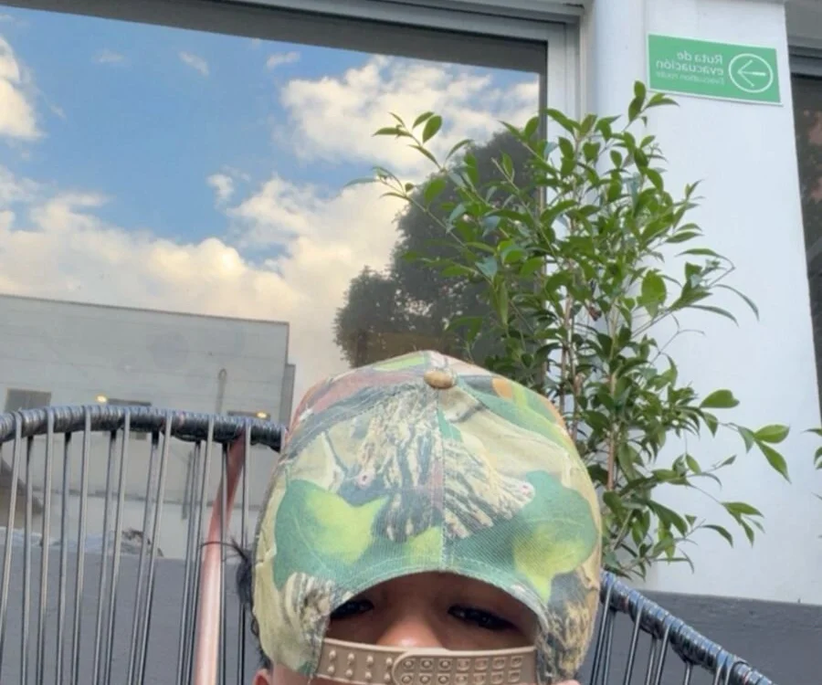 Pedestal_diamant offline XXX-chat