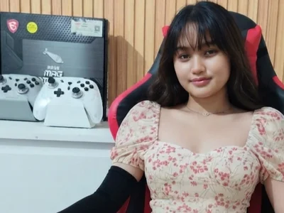 Ur_Lily - Girl 