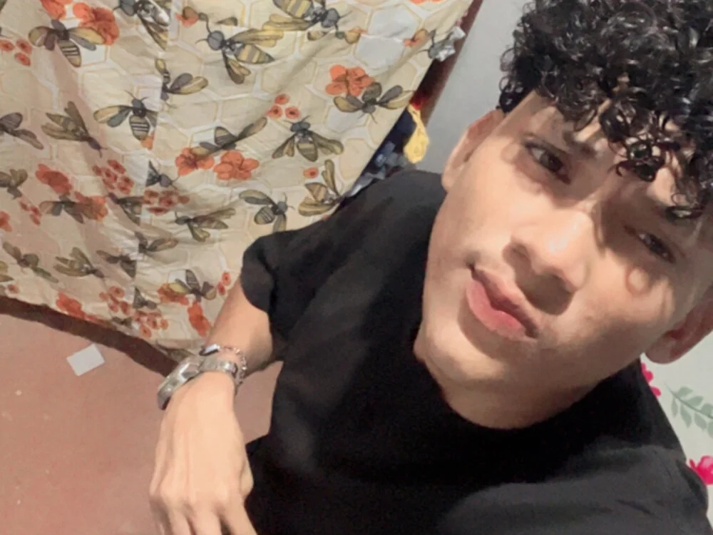 luisleonard 離線 XXX 聊天