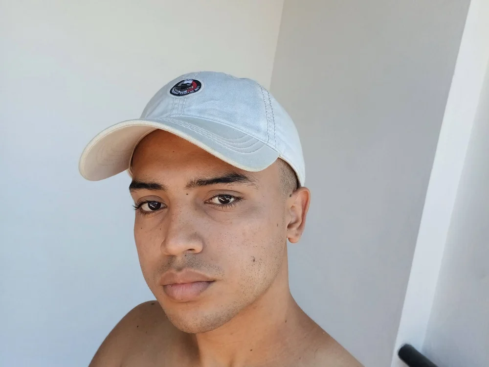 jhoscn Offline XXX chat