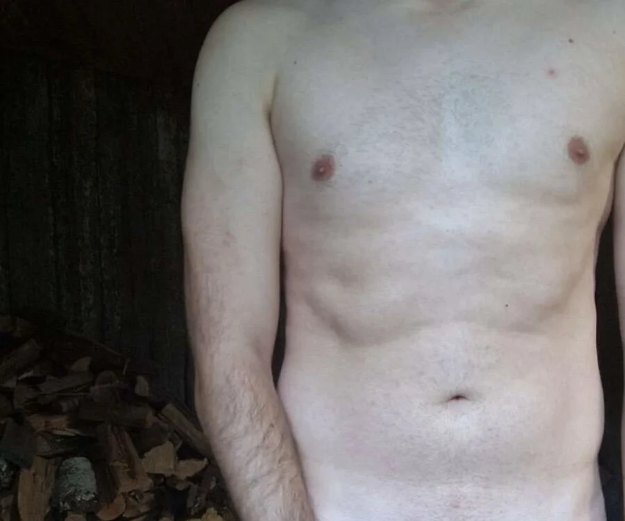 Sleepless19_n Offline XXX chat