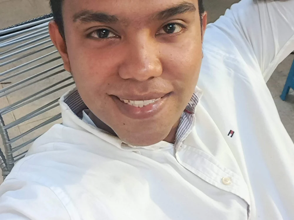 Matthew_Young_hotter's Offline XXX Chat
