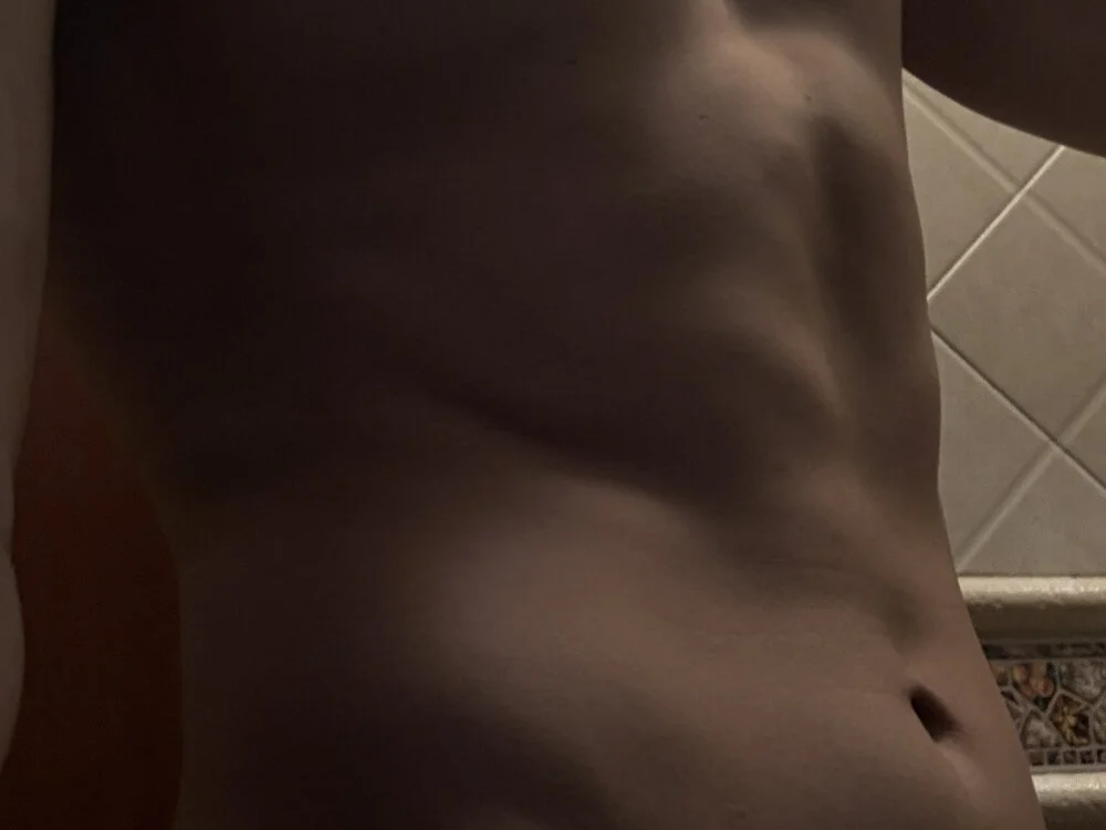 Офлайн-чат XXX wilddesiree__