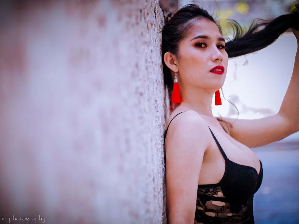 OLiviaGraceHilton Offline XXX-chat