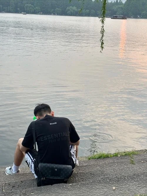 li-hu6666 離線 XXX 聊天