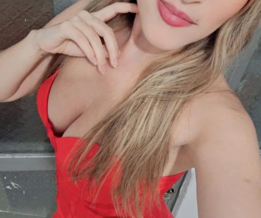 CelesteCorrea offline chatrum