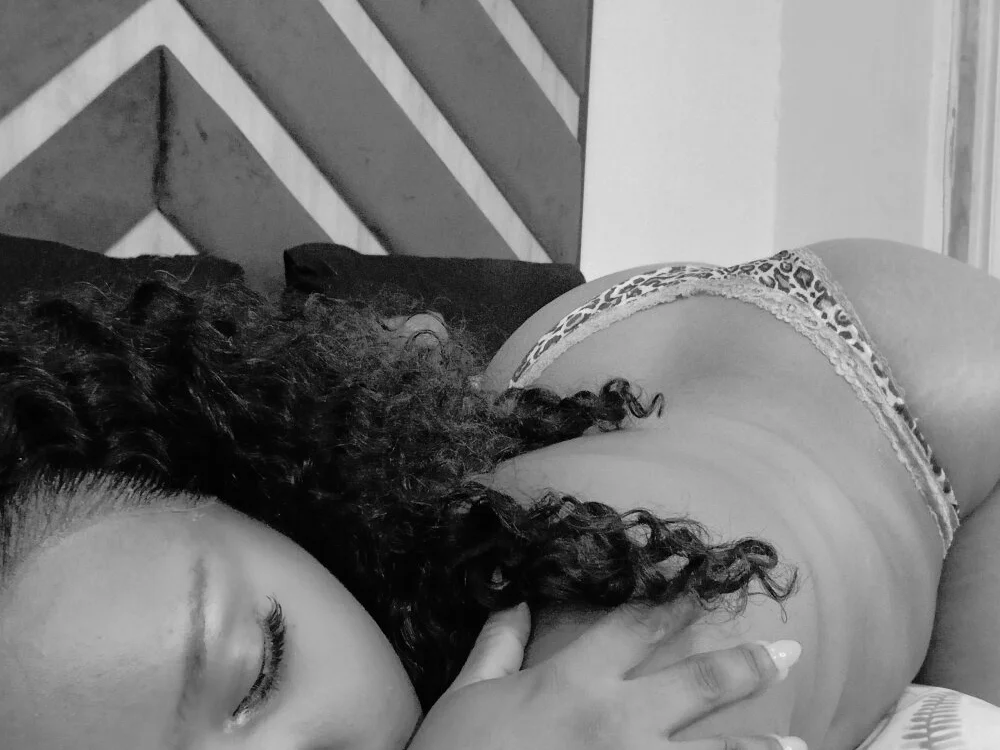 Chat XXX offline de Spotty_Coochie