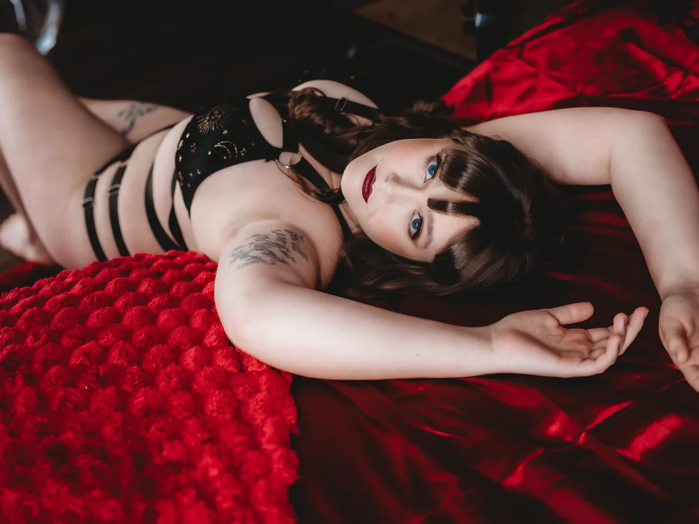 MissIthu Chat XXX Ngoại tuyến
