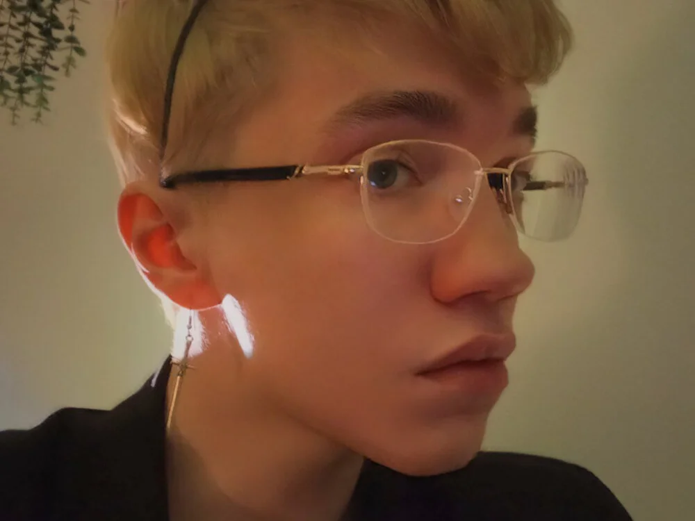 SKAIRAS_SKYn Offline XXX chat