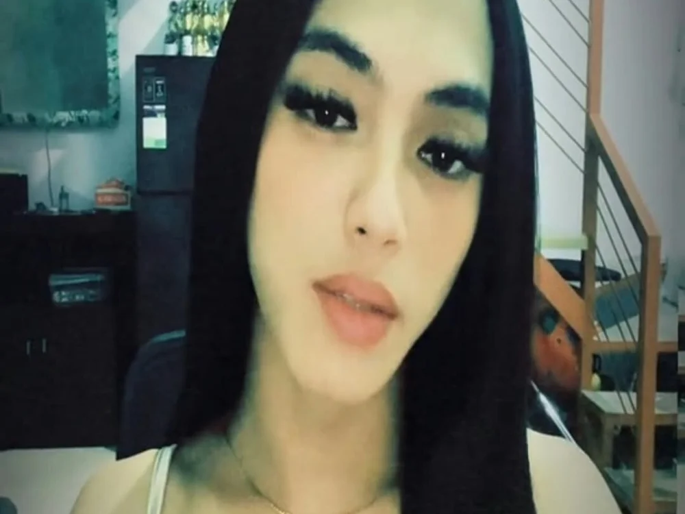 YoshMorgan 離線 XXX 聊天