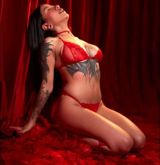 JulessCornett: συνομιλία ΧΧΧ εκτός σύνδεσης