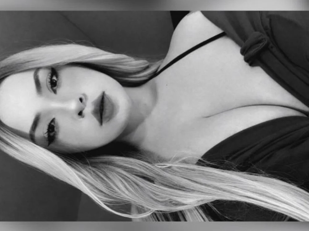 AngelValerie's Offline XXX Chat