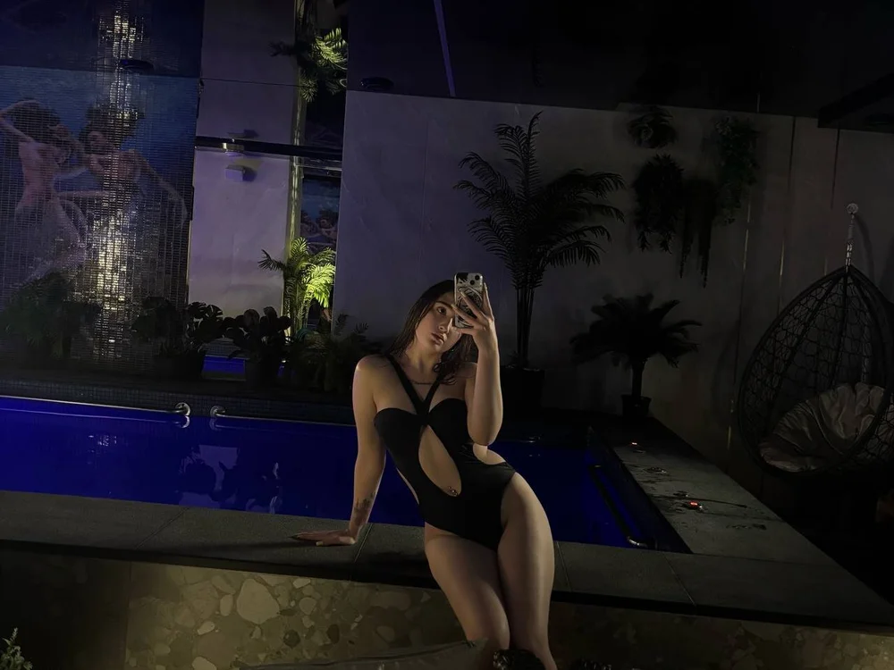 AnnaMaccoil Chat XXX offline