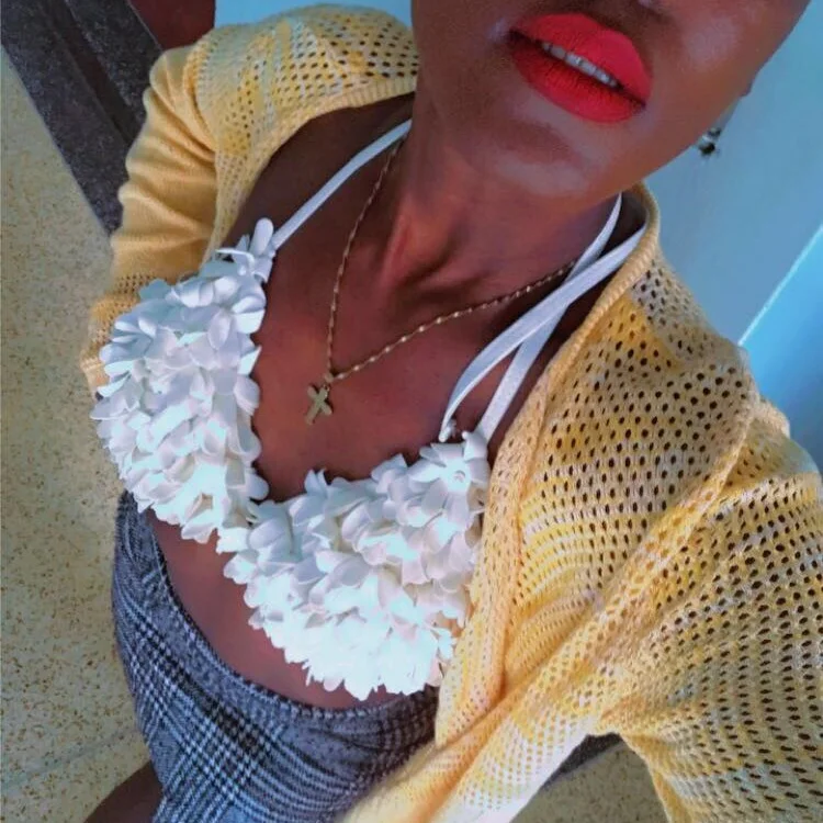 HarlotyQueen: συνομιλία ΧΧΧ εκτός σύνδεσης