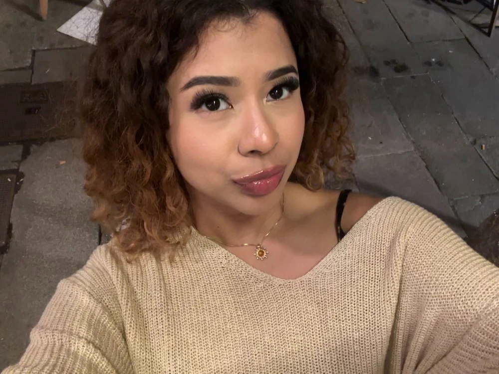 Офлайн-чат XXX KellyXD