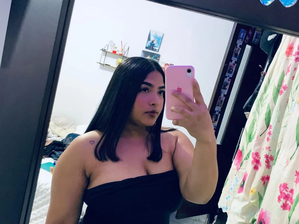 Cori_Locke cam model