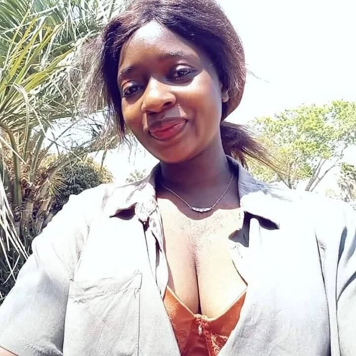 sexfrnd23's Offline XXX Chat