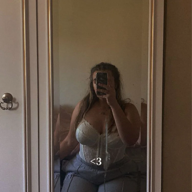 Lush_Lara24's Offline XXX Chat