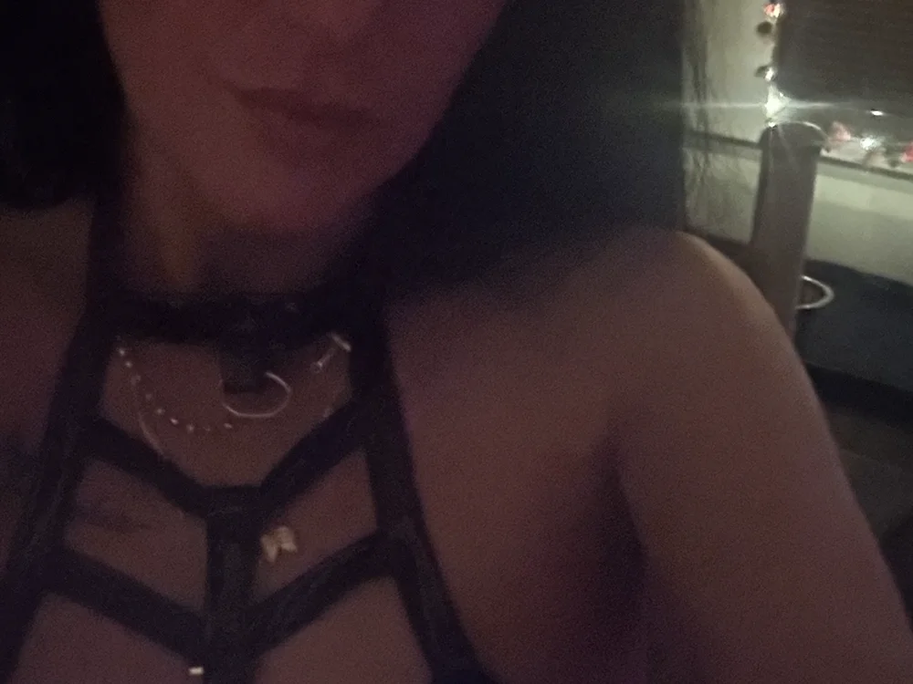 letstalkdirty1228's Offline XXX Chat