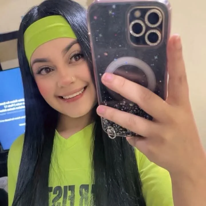 Helen_lamborginy offline chatrum