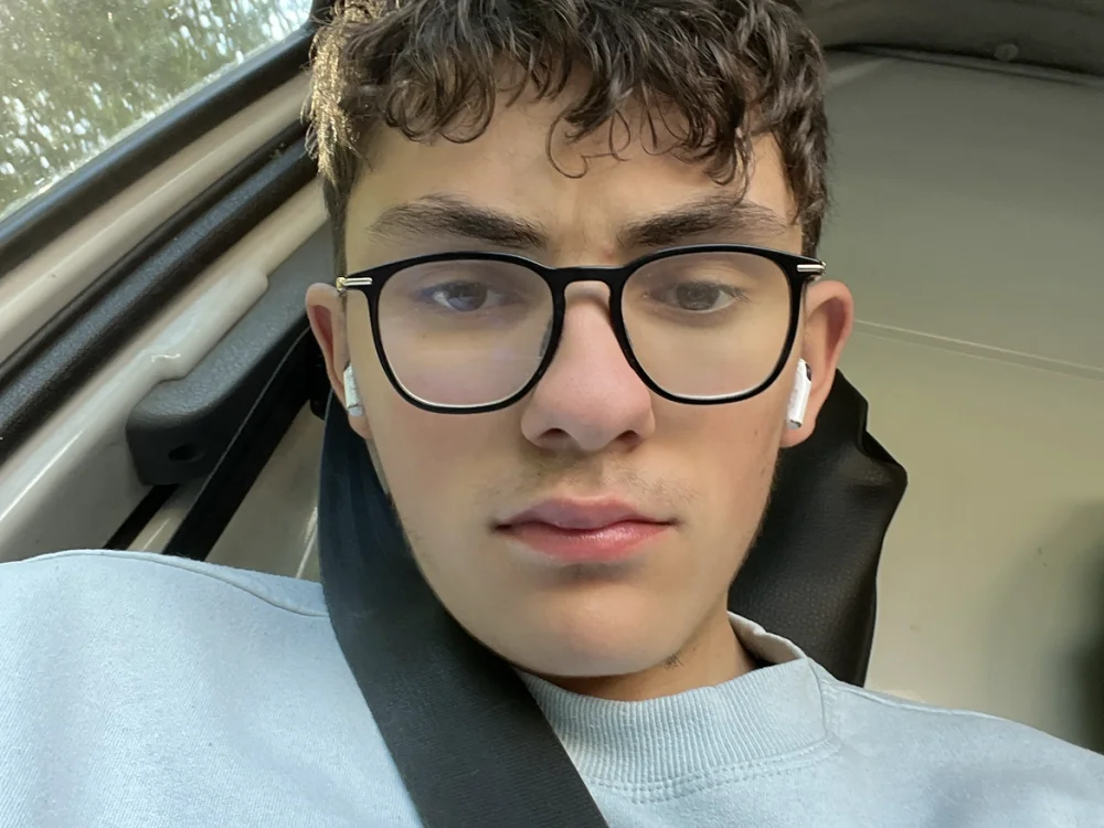 Lexxx1234_ offline XXX-chat