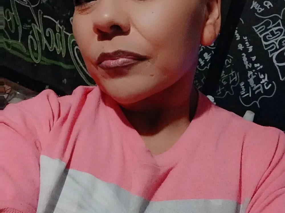 QueenHH13 offline chatrum