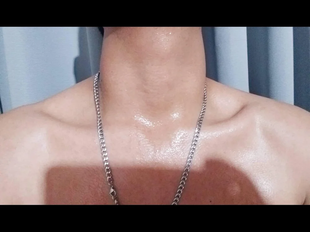 Chat +18 off-line de alessandro_26