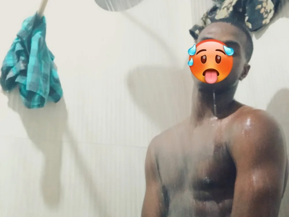 raymonluis' Offline XXX Chat