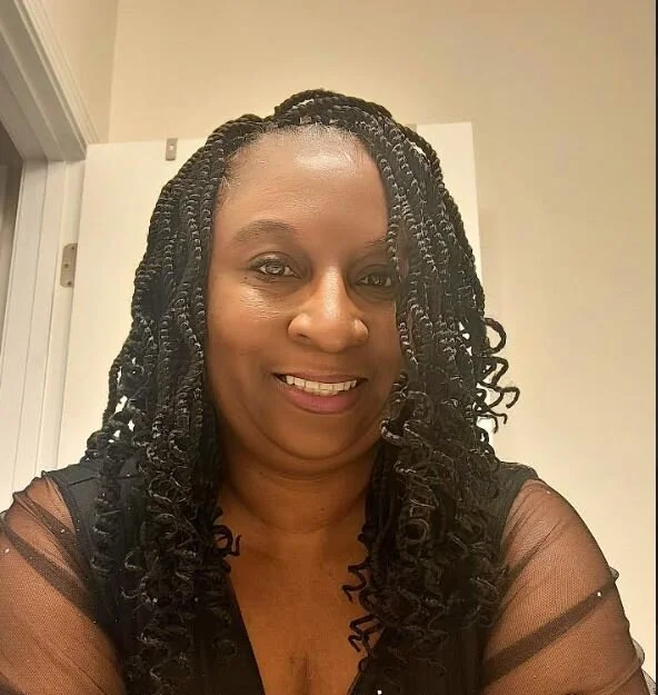 CurvyCocoa's Offline Chat Room