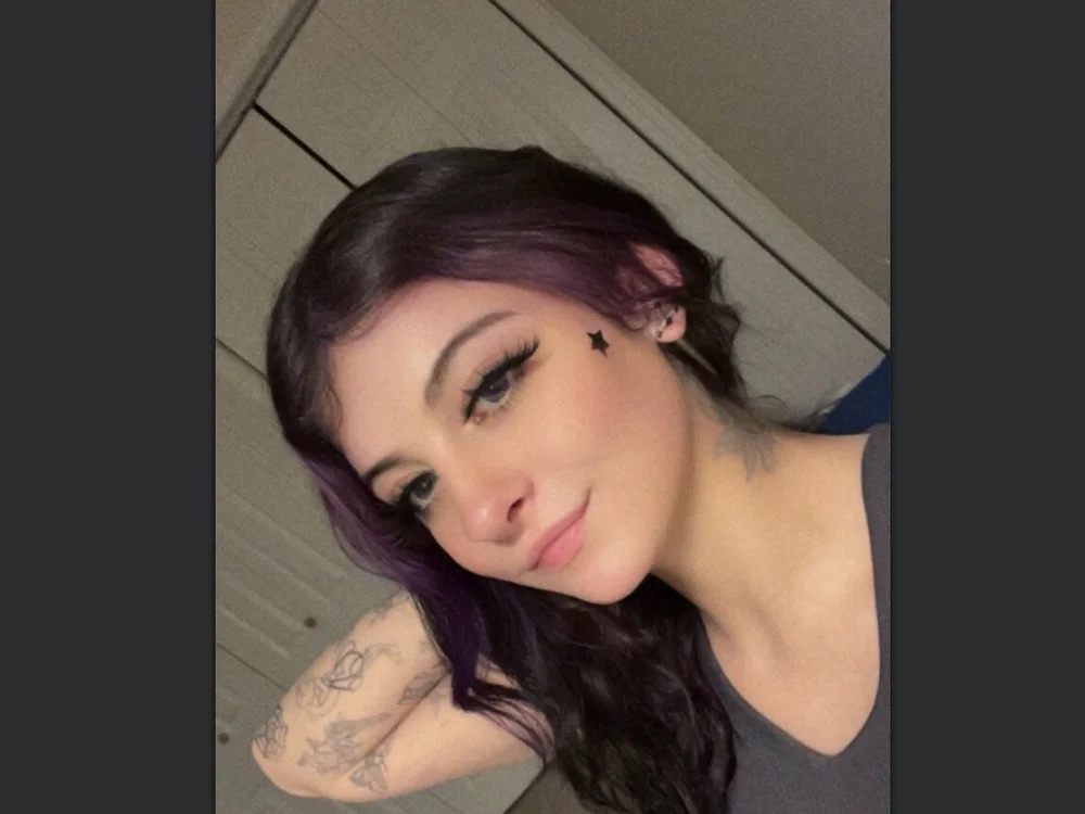 jazstarr33's Offline Chat Room